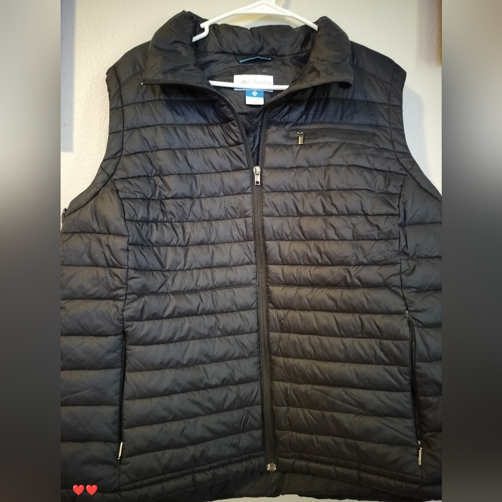 Columbia Men's Black Puffer Vest